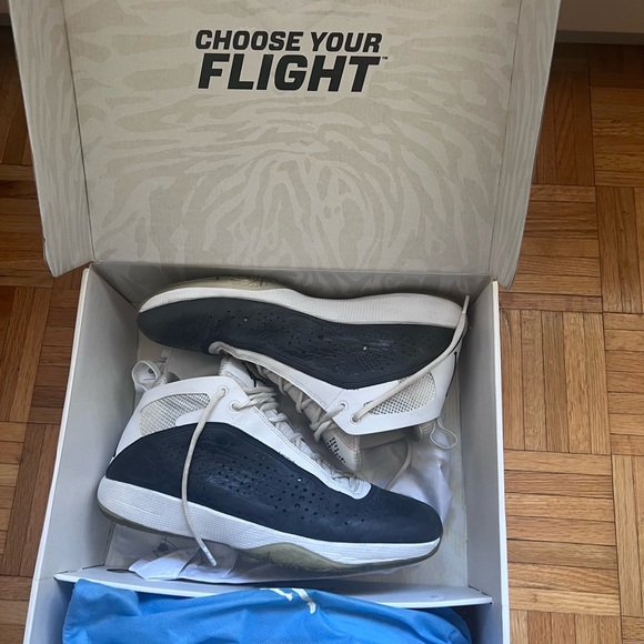 Nike Air Jordan 2011 White Grey Men's Size 12 Model # 436771-101 - Picture 2 of 10